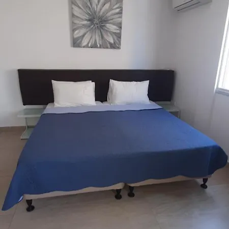 Apartman P L Panagiotis Lárnaka