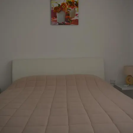 P L Panagiotis 公寓