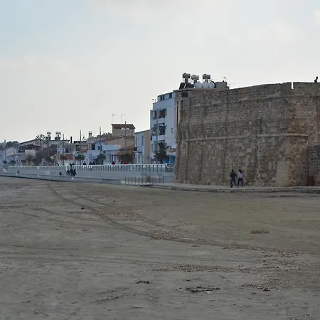 P L Panagiotis 아파트