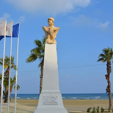 P L Panagiotis 아파트