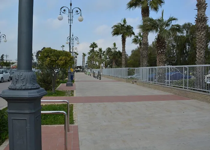 P L Panagiotis アパート *